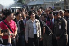น.ส.ยิ่งลักษณ์ ชินวัตร นายกรัฐมนตรี และคณะ ลงพื้นที่แม่สอด เพื่อจัดตั้งเขตเศรษฐกิจพิเศษแม่สอด และท้องถิ่นรูปแบบพิเศษนครแม่สอด
