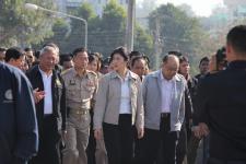 น.ส.ยิ่งลักษณ์ ชินวัตร นายกรัฐมนตรี และคณะ ลงพื้นที่แม่สอด เพื่อจัดตั้งเขตเศรษฐกิจพิเศษแม่สอด และท้องถิ่นรูปแบบพิเศษนครแม่สอด